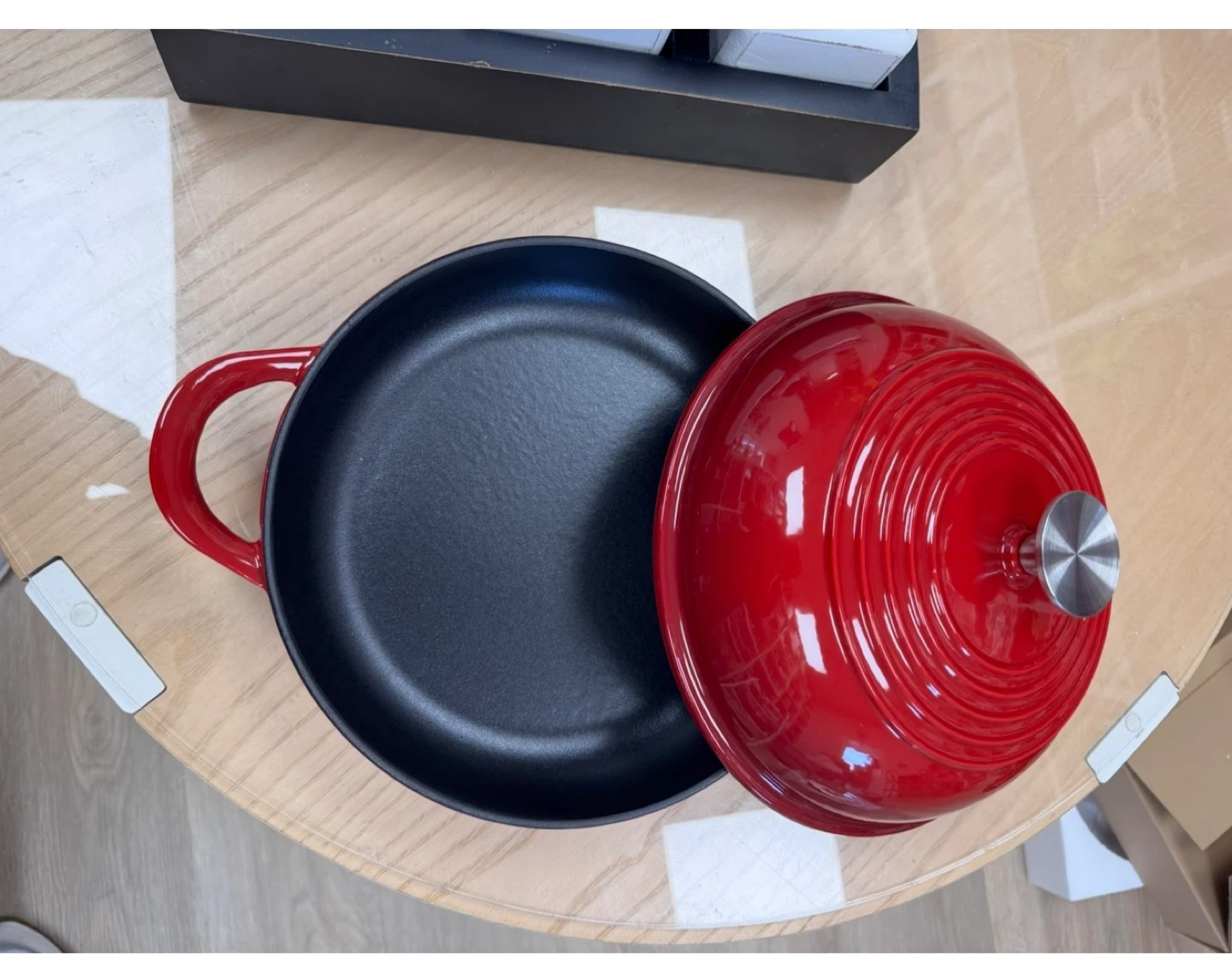 Enamelled Cast Iron Dutch Oven - photo 3