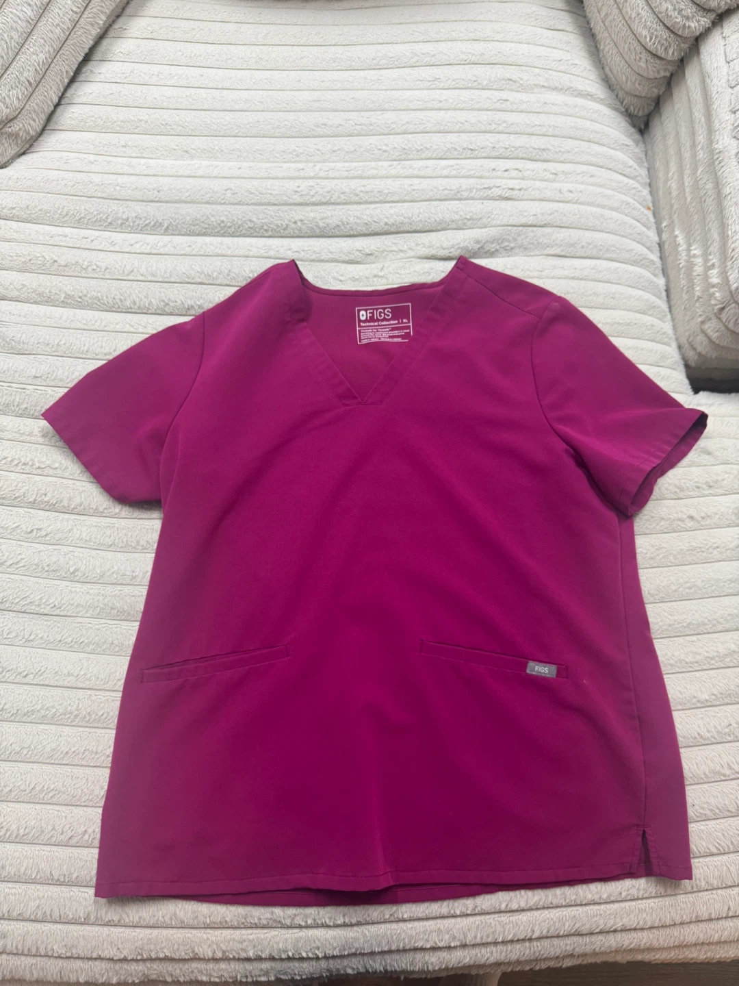 FIGS Scrub Top XL Dark Magenta