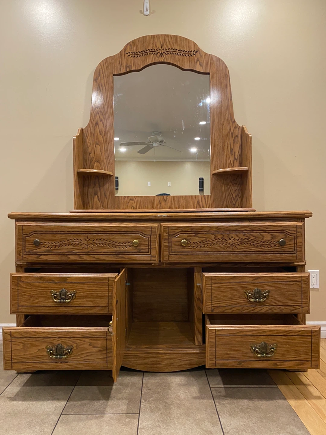 Beautiful Solid Dresser with Mirror (CAN DELIVER) - photo 3
