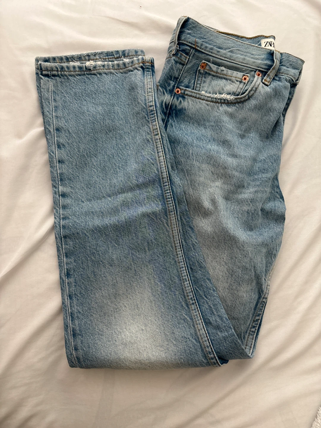 ZARA Light Wash Denim Jeans - Size 4
