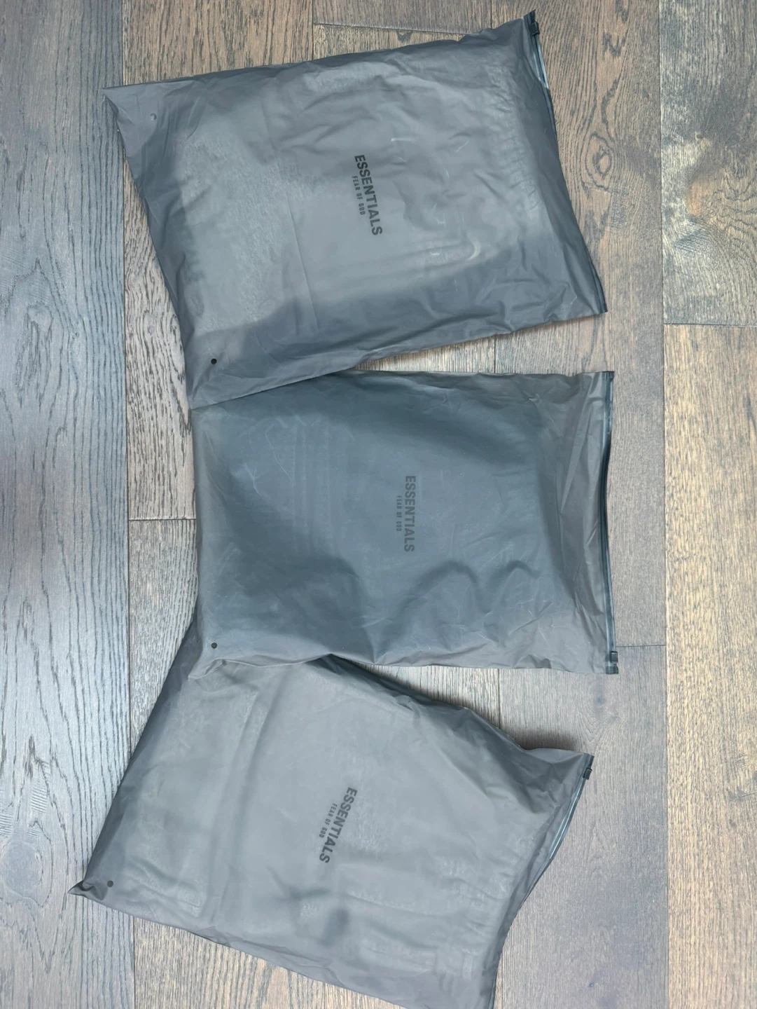 Essentials shorts - photo 2