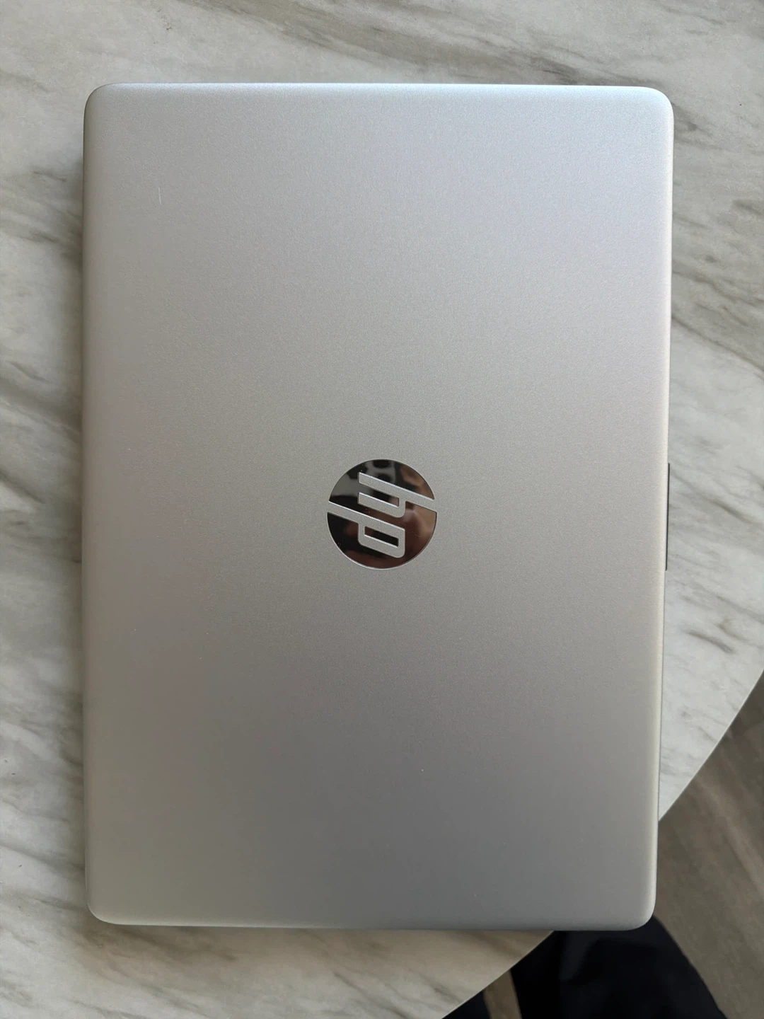 HP Laptop 14" AMD Ryzen 5 8GB RAM
