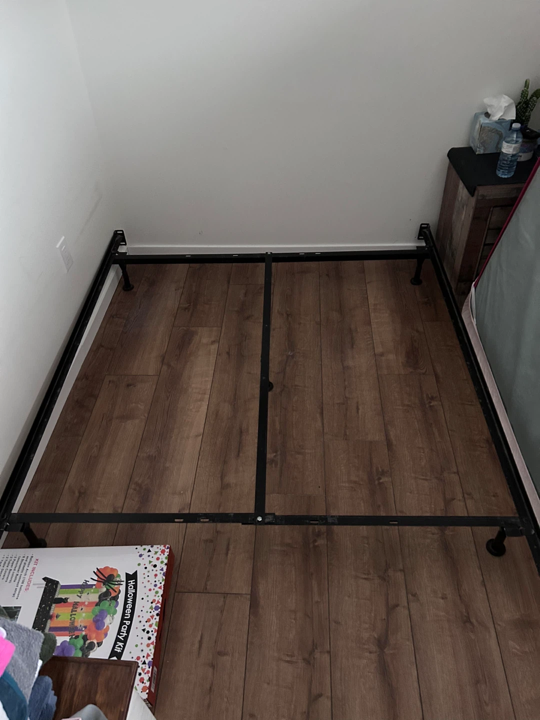 Springwall Box Spring + Metal Frame - $60 OBO