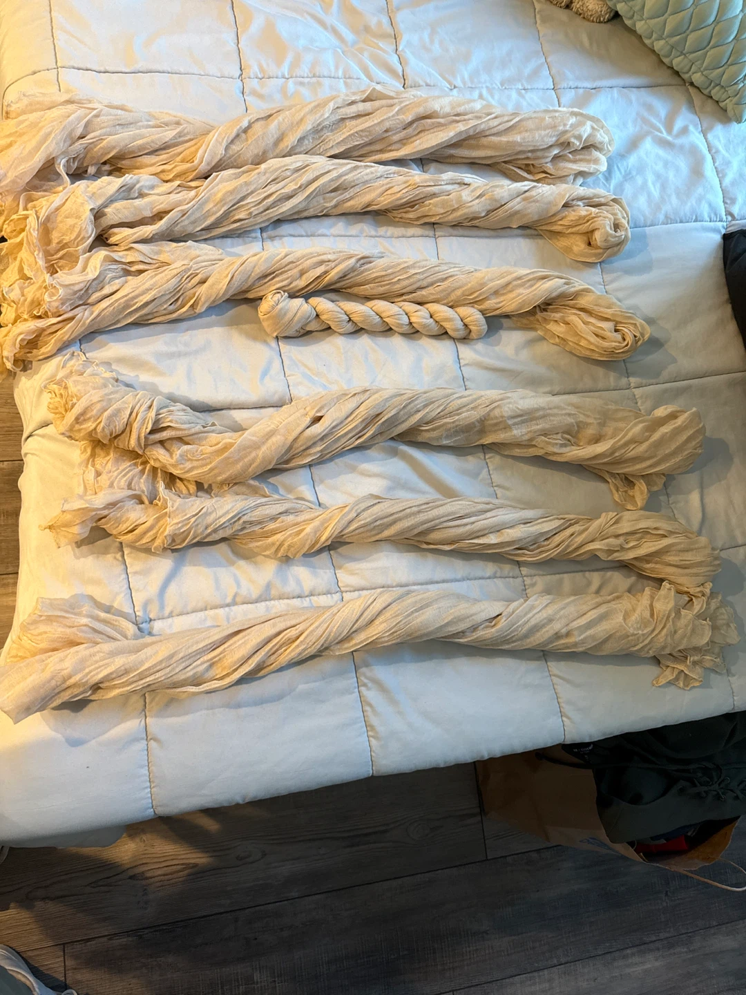 7 pc cheesecloth table runner suitable for all ovations