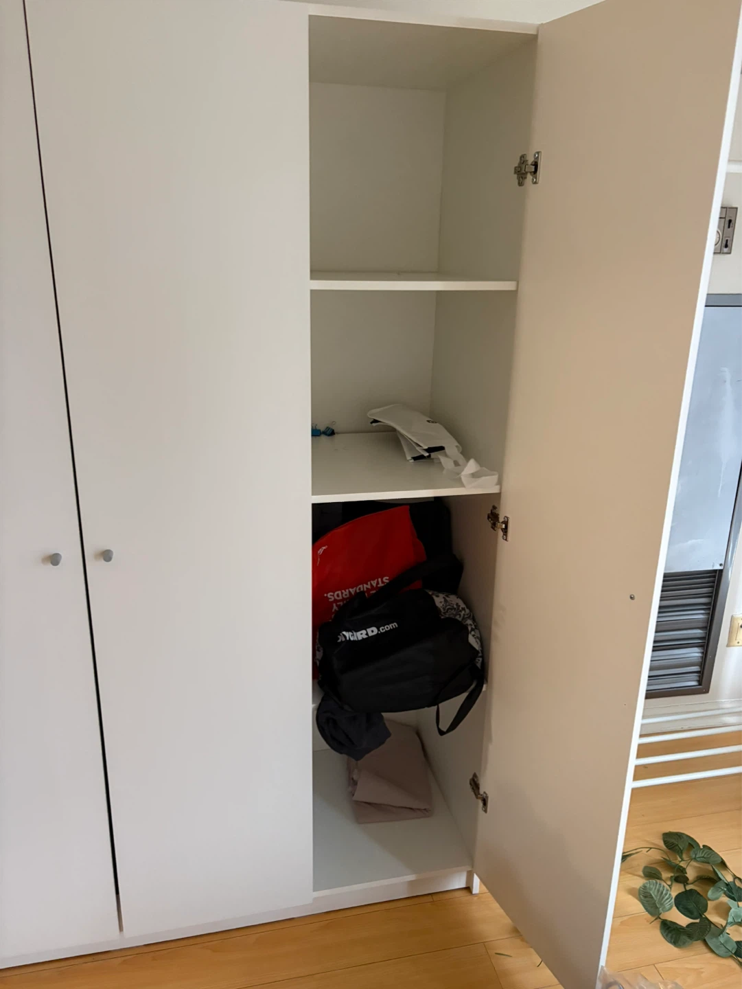 White 3-Door Wardrobe/Armoire - photo 2