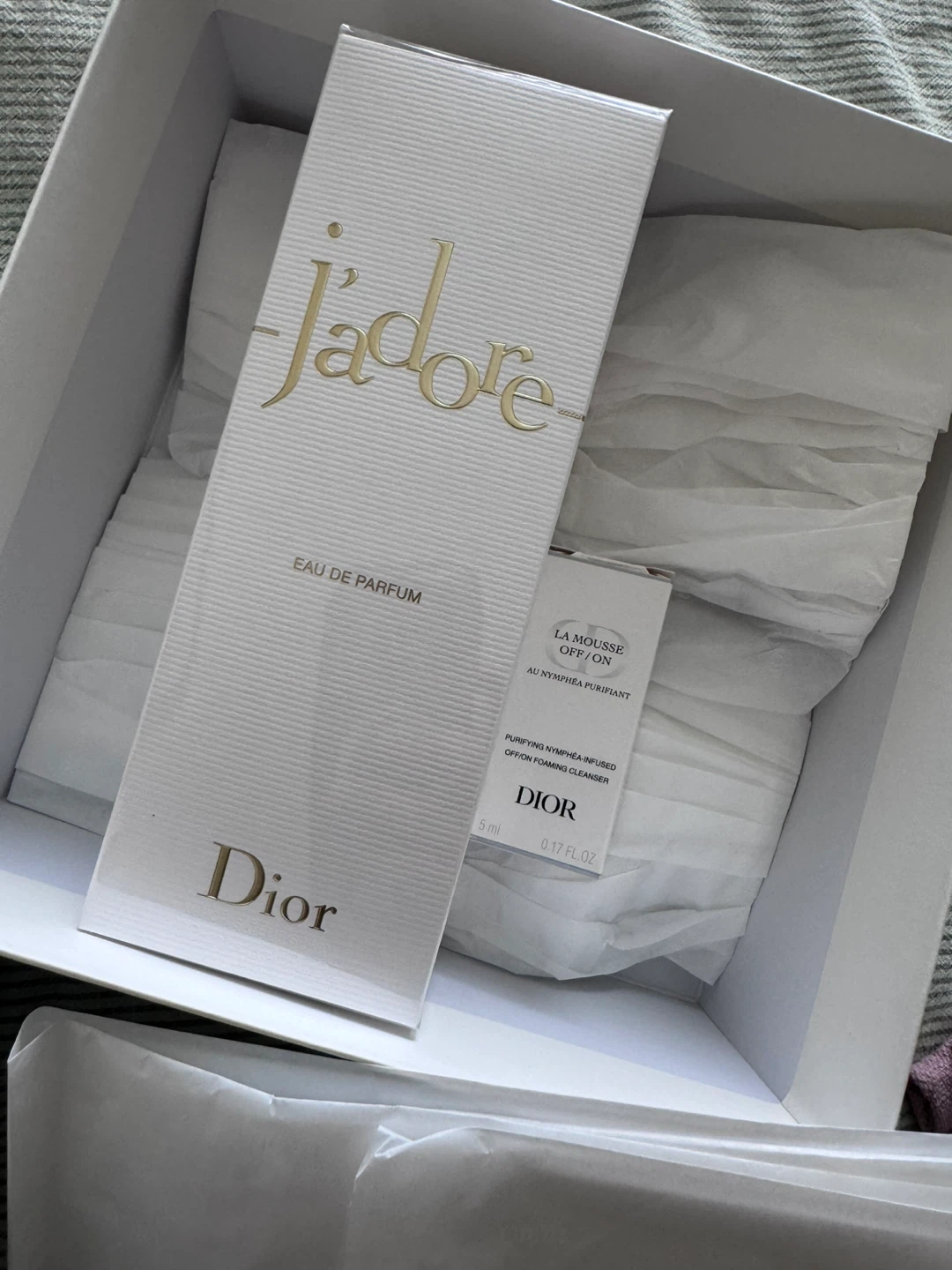 Dior J'adore Eau de Parfum with La Mousse Off/On Cleanser Sample - photo 5