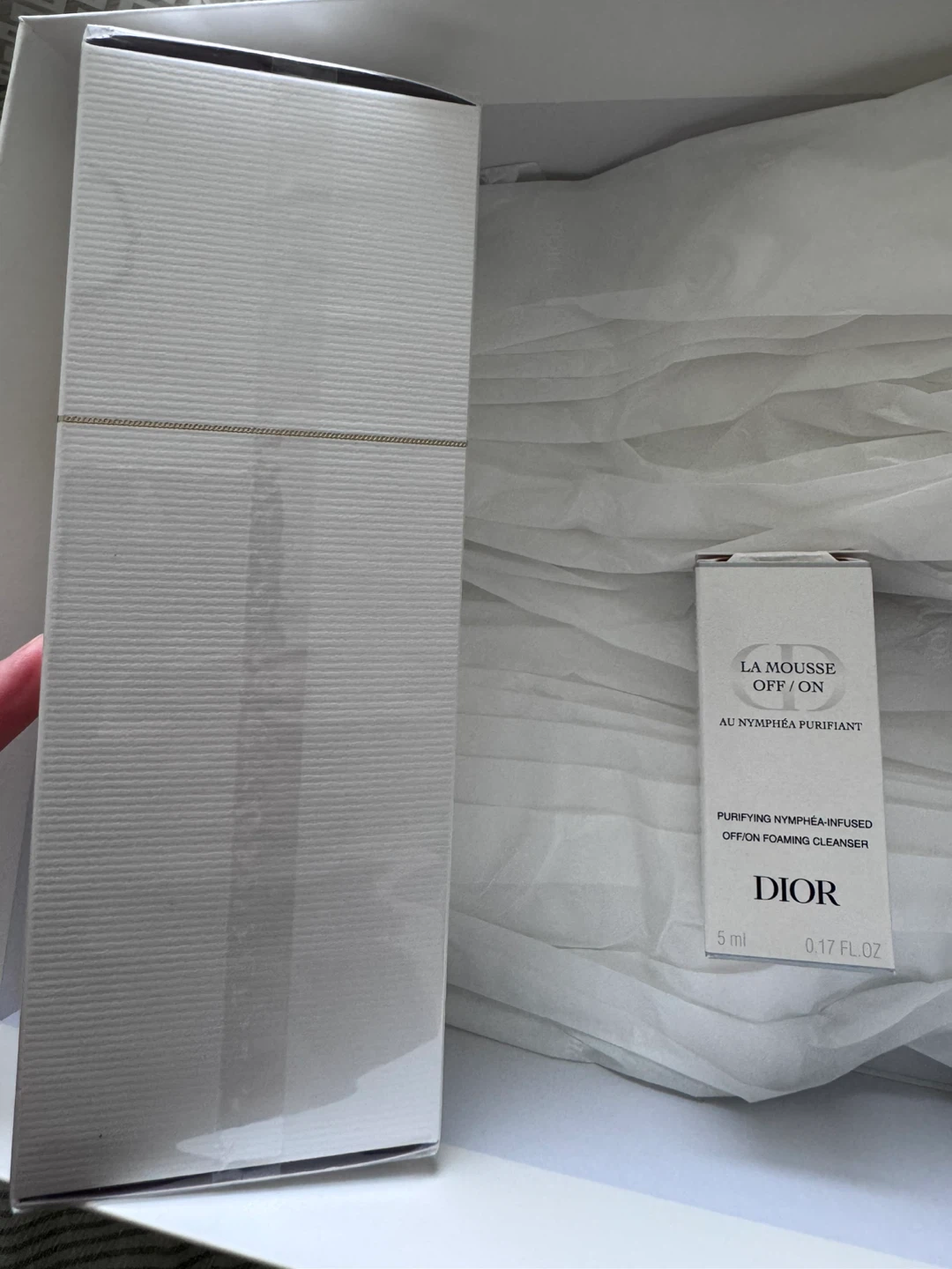 Dior J'adore Eau de Parfum with La Mousse Off/On Cleanser Sample - photo 3