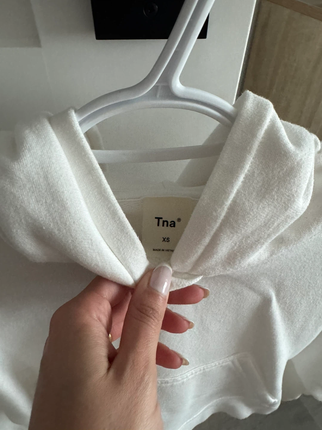 Tna White Cropped Hoodie - photo 2