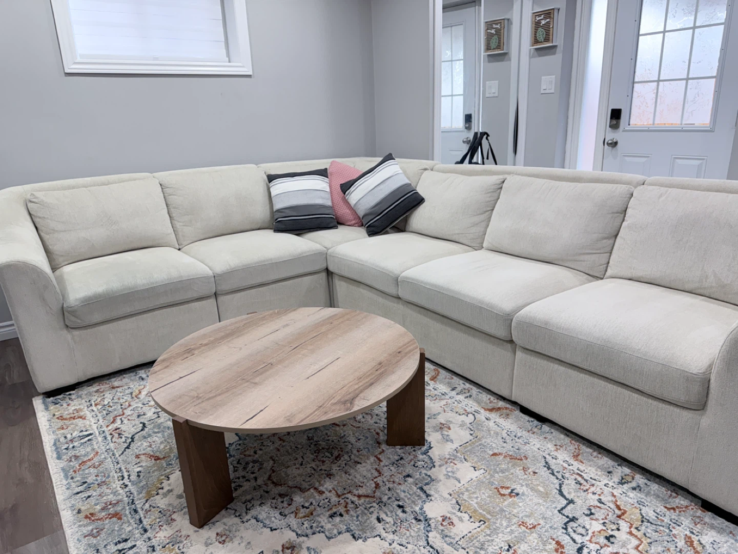 Sectional Sofa with Sleeper Function