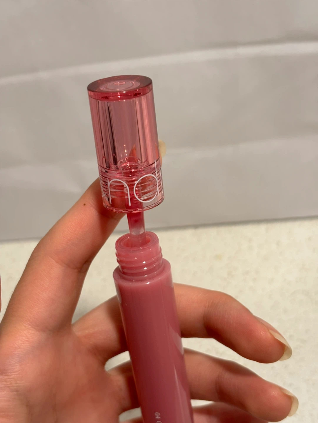 ROM&ND Glasting Color Gloss 04 Gabby Way - photo 4