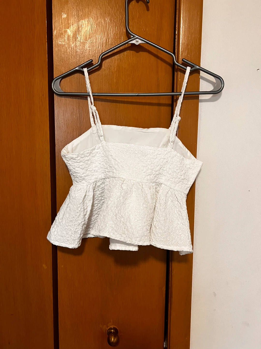 White Textured Peplum Cami Top - photo 2