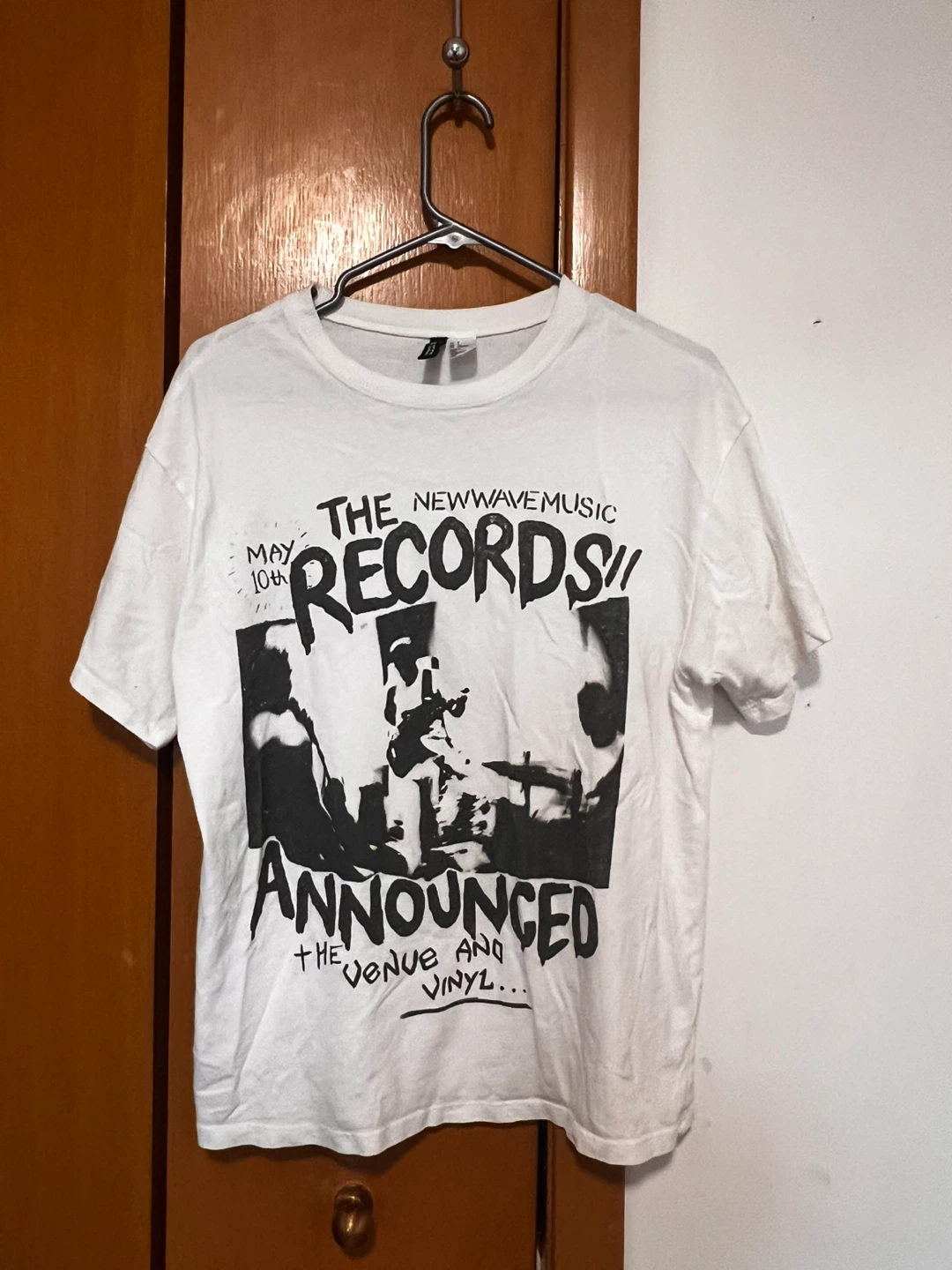 H&M White The New Wave Music Records T-Shirt