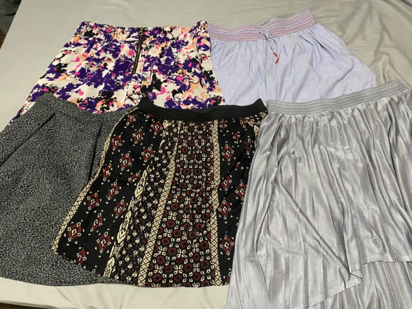 Assorted skirts (size L)