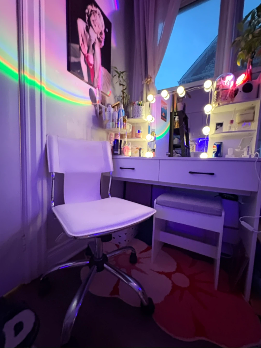 White Desk Chair - photo 2
