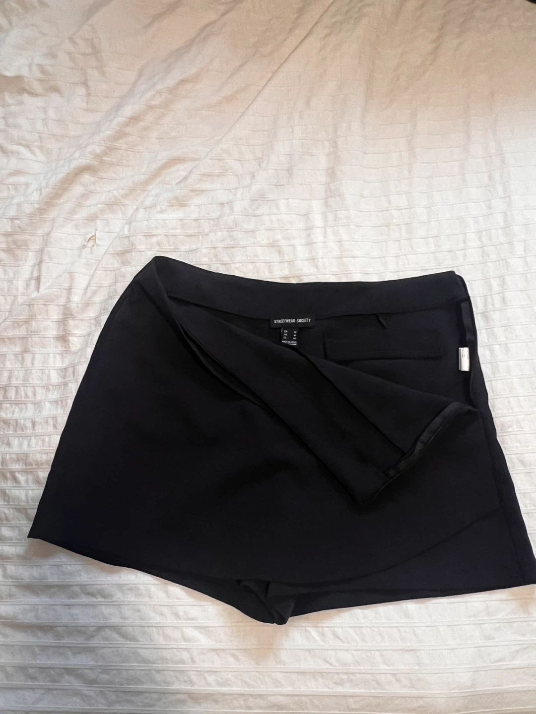 Streetwear Society Black Skort Size S