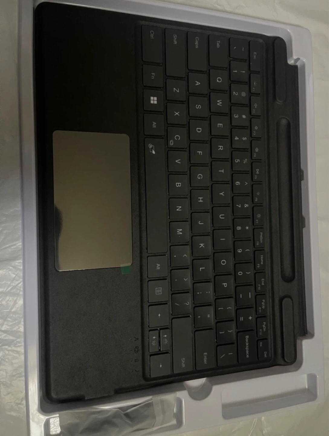 Wireless Keyboard with Touchpad for Surface Pro 8/9/X - photo 2