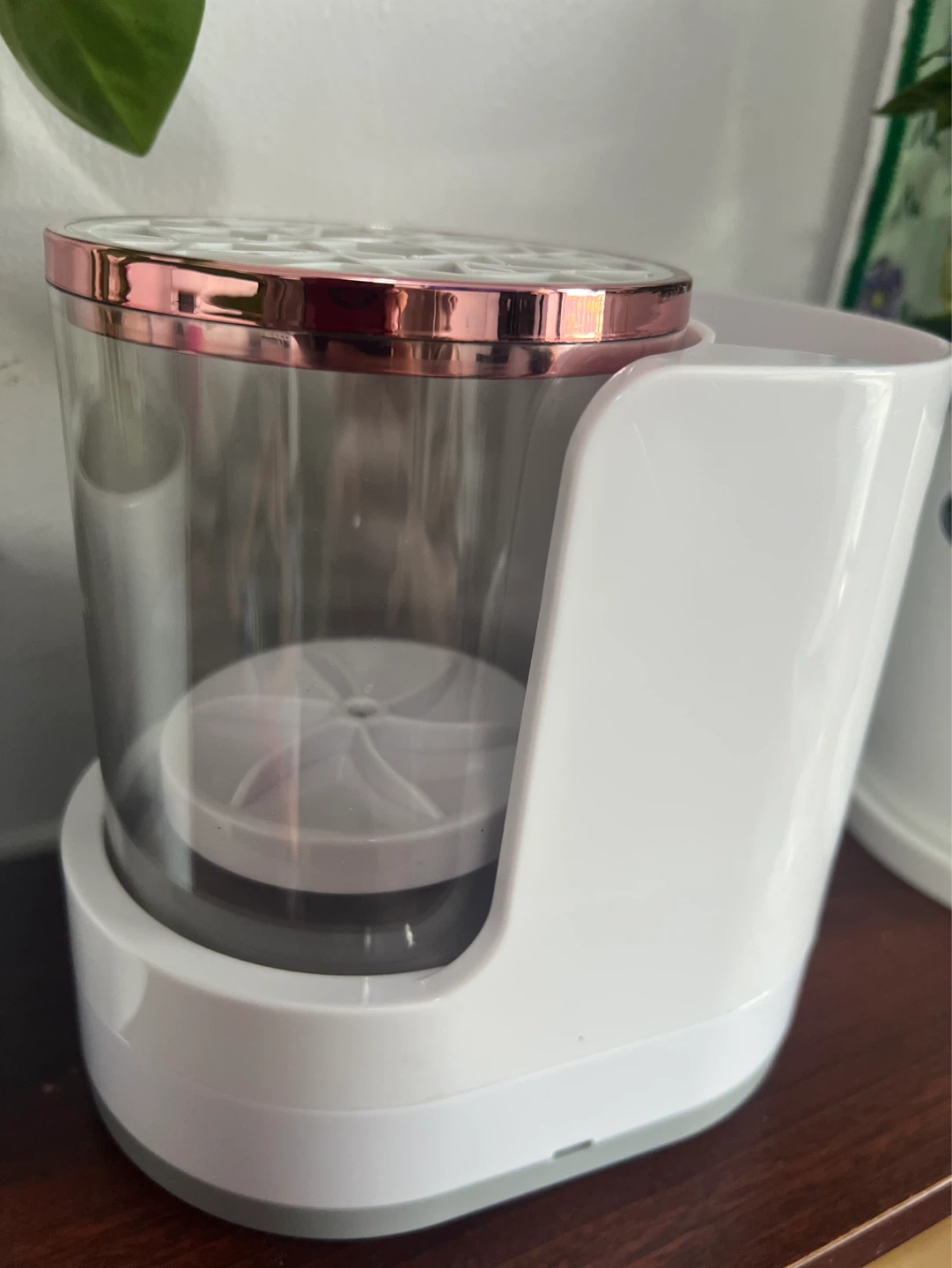 Electric Makeup Brush Cleaner HZ-006 - photo 5