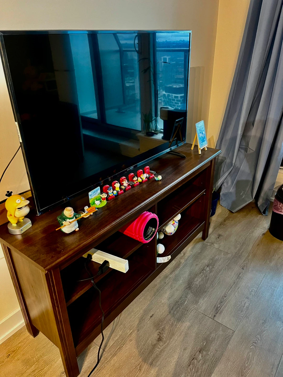 SHARP 43 inch Class 4K UHD LED Roku TV - photo 2