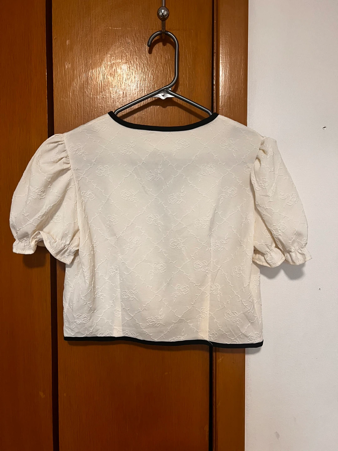 White Puff Sleeve Top with Black Trim - photo 3