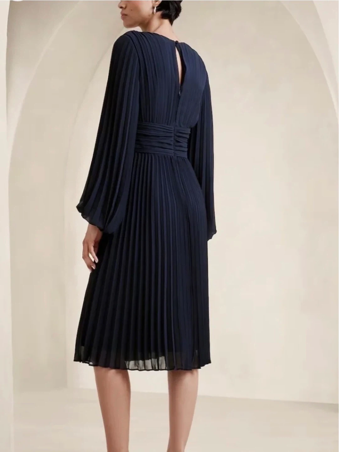 Banana Republic Navy Pleated Midi Dress Size 4 - photo 2