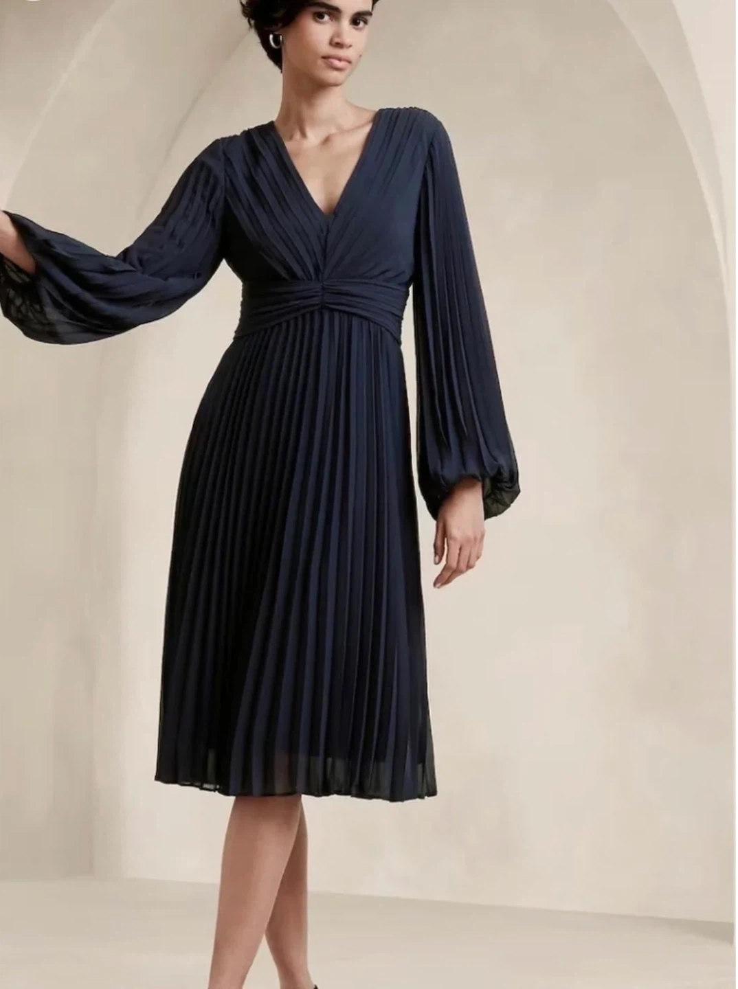 Banana Republic Navy Pleated Midi Dress Size 4