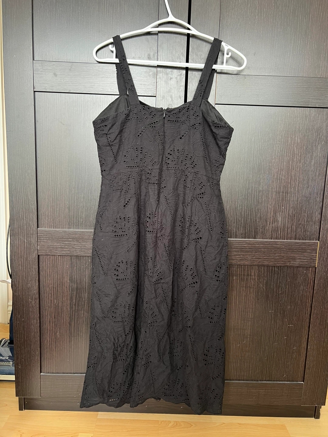THESTAGEWALK Black Eyelet Button-Front Midi Dress Size L - photo 3