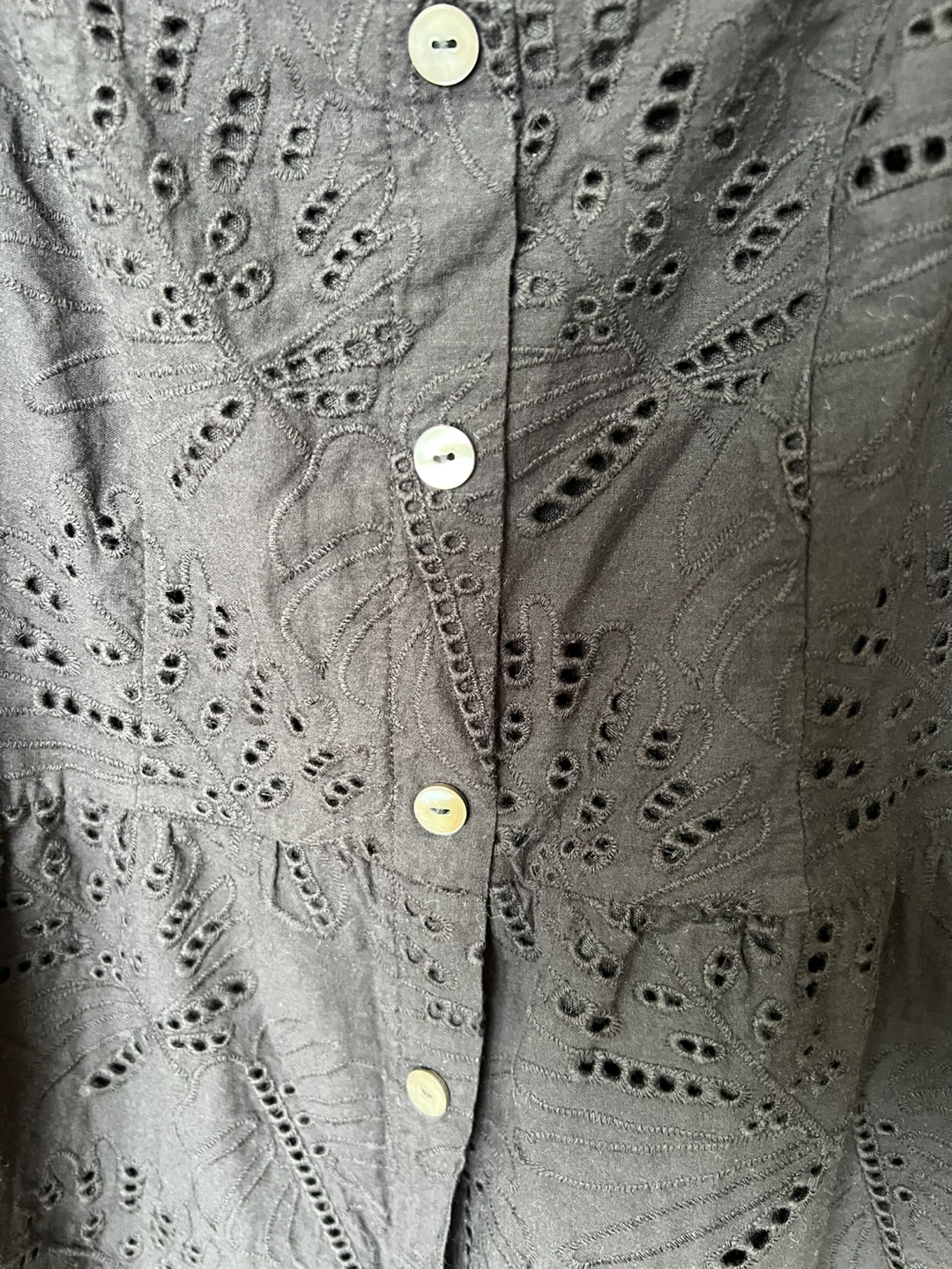 THESTAGEWALK Black Eyelet Button-Front Midi Dress Size L - photo 4