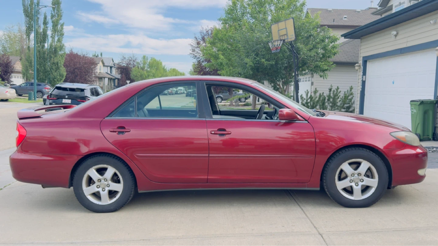 2002 Toyota Camry - photo 2