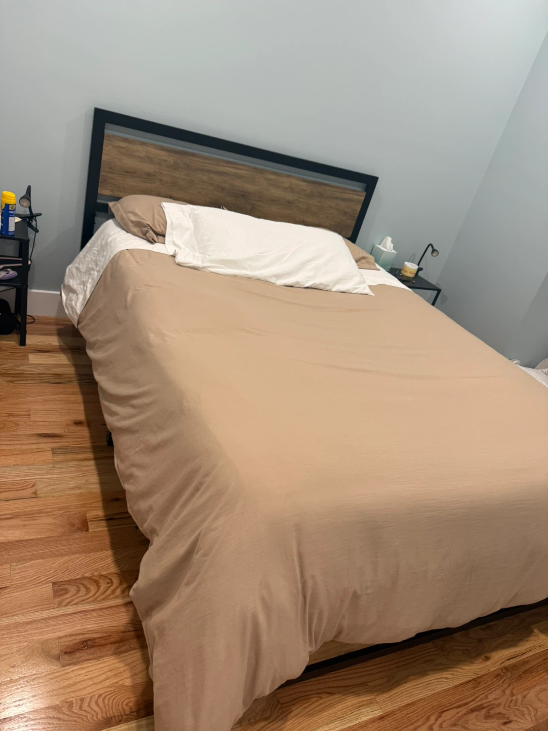 Queen Size Bed with Wood Headboard - photo 3