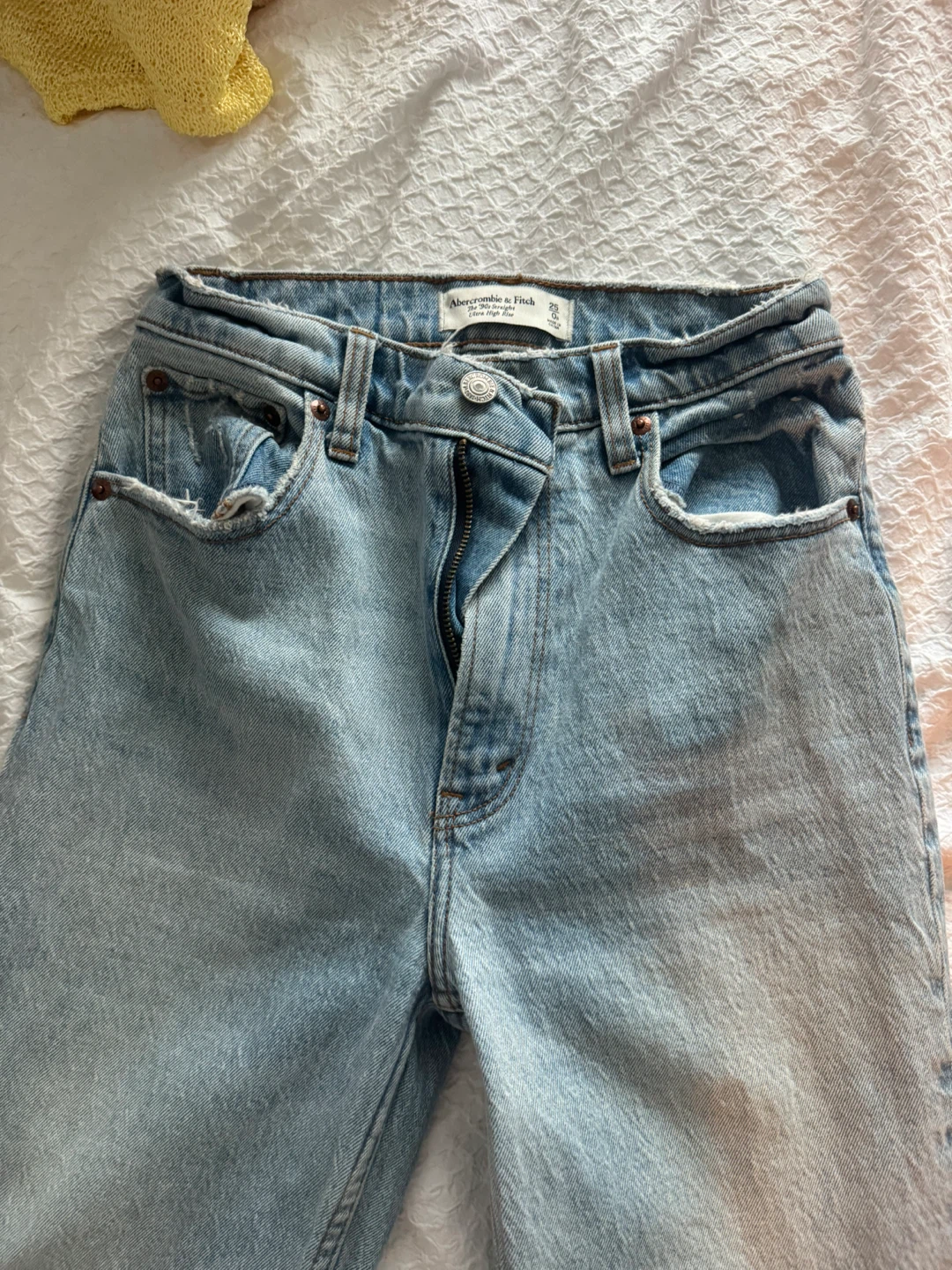 Abercrombie & Fitch The '90s Straight High Rise Jeans Size 25 - photo 2