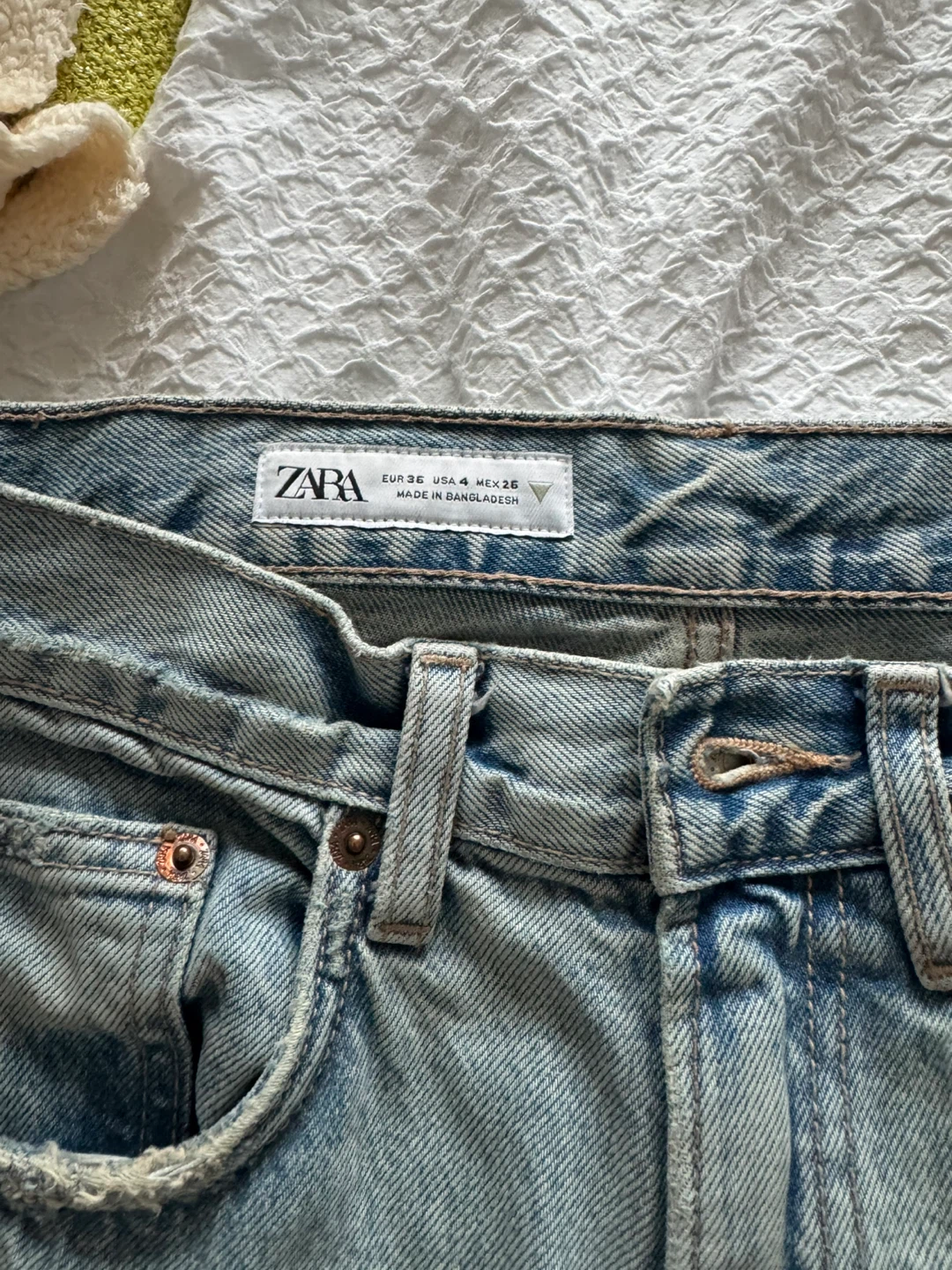 ZARA Jeans - Light Wash & Black Denim - photo 5