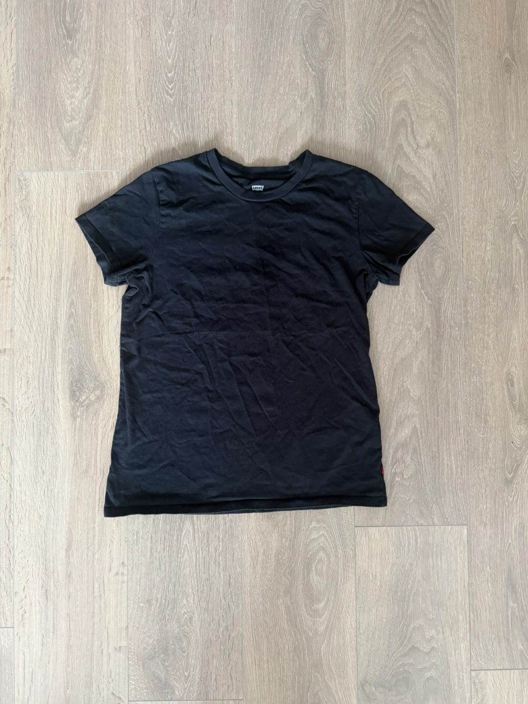 Levi's Black T-Shirt