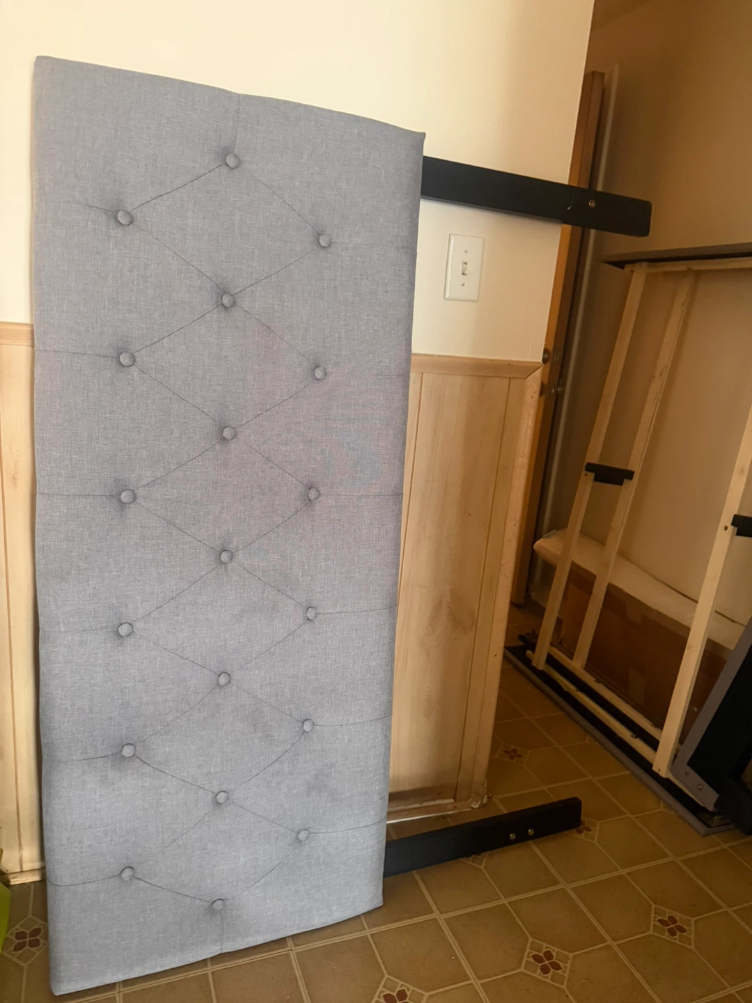 Tufted Headboard - Grey Fabric - photo 3
