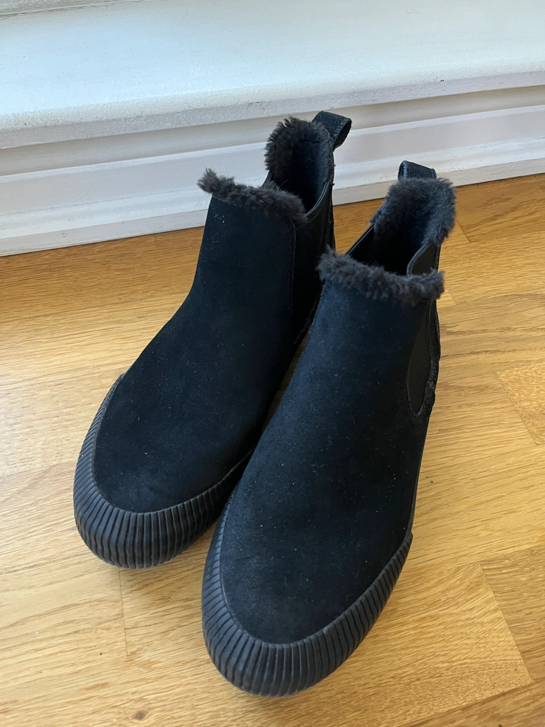 Timberland warm lined sneaker, Woman size 8