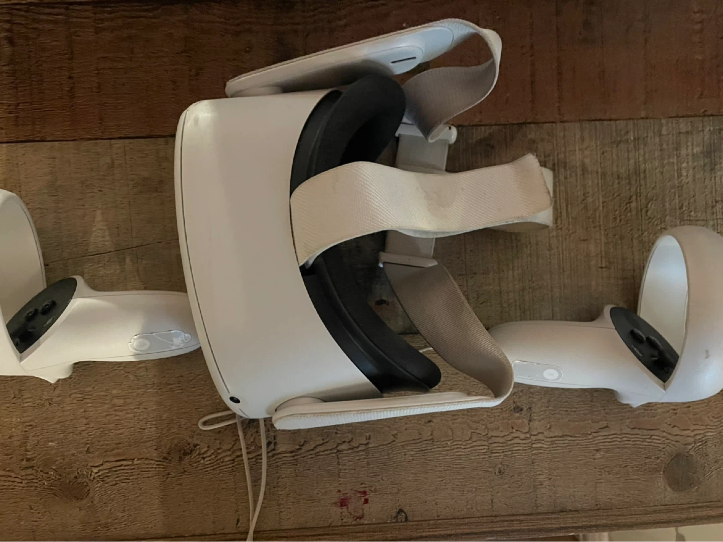 Meta Quest 2 VR Headset with Controllers🌱 - photo 3