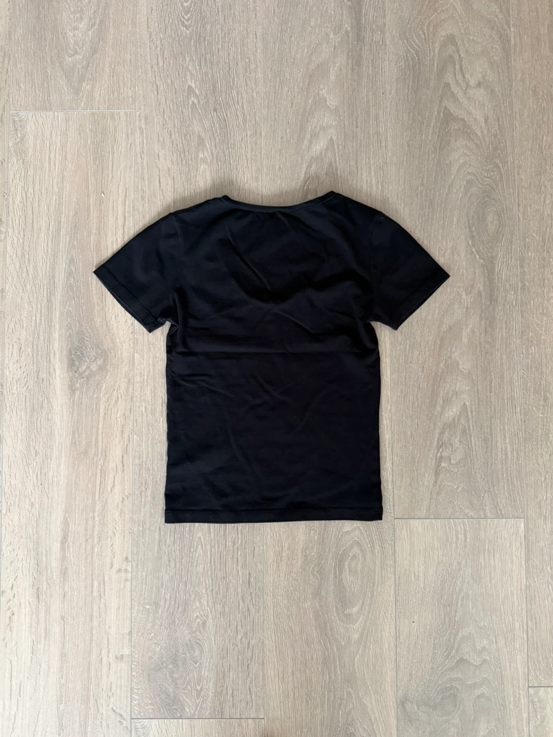 She Is Mono Black V-Neck Tight T-Shirt - photo 2