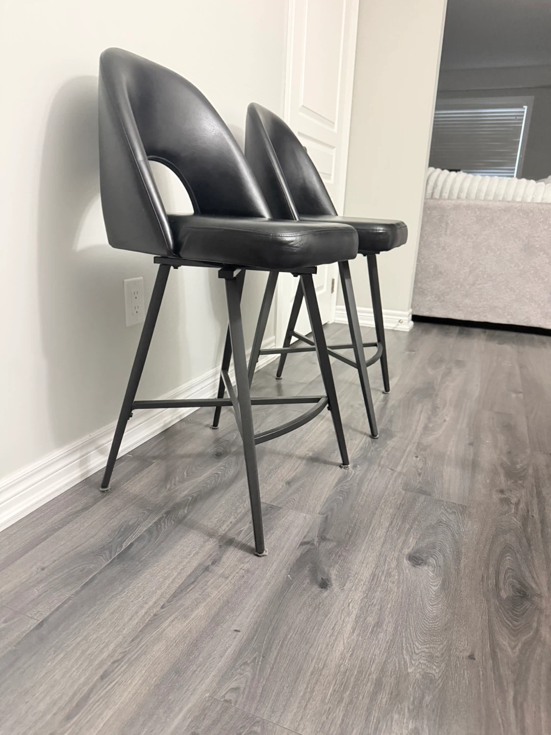 Set of 2 Black Stools - photo 3