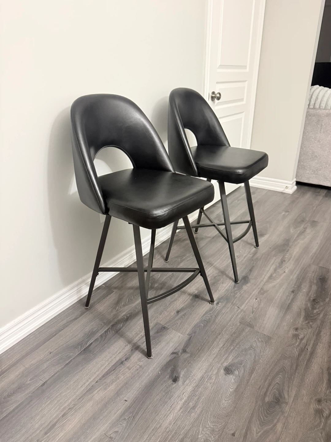 Set of 2 Black Stools - photo 4