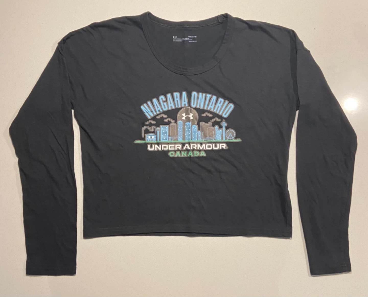 Under Armour Niagara Ontario Canada Long Sleeve T-Shirt - M