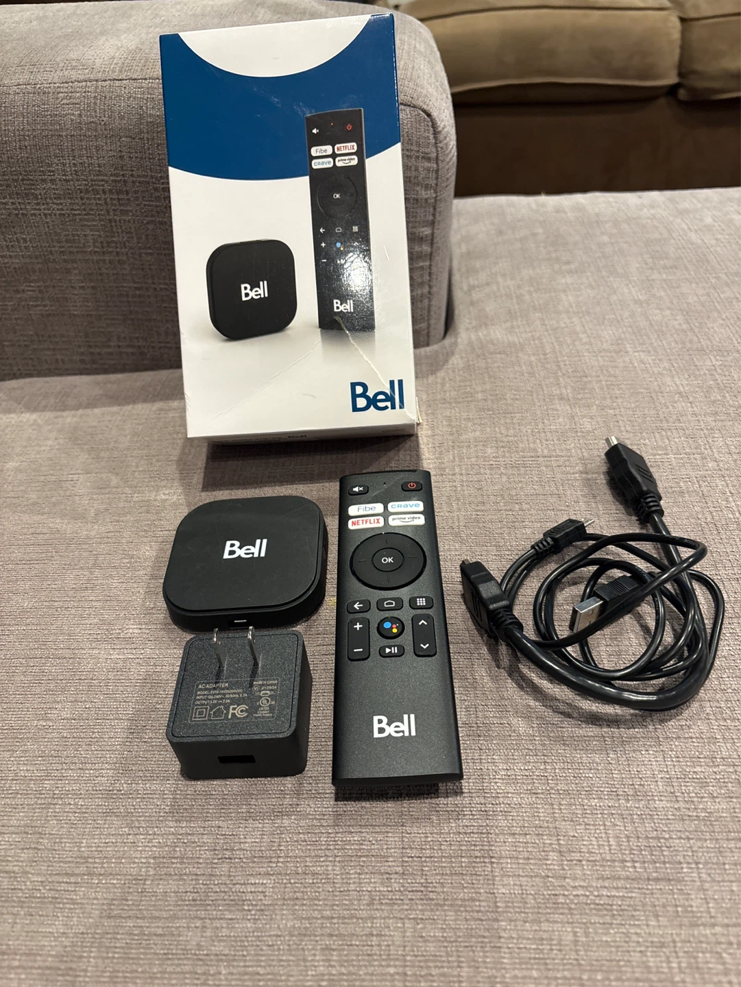 Bell Streamer Box with Remote and Power Adapter