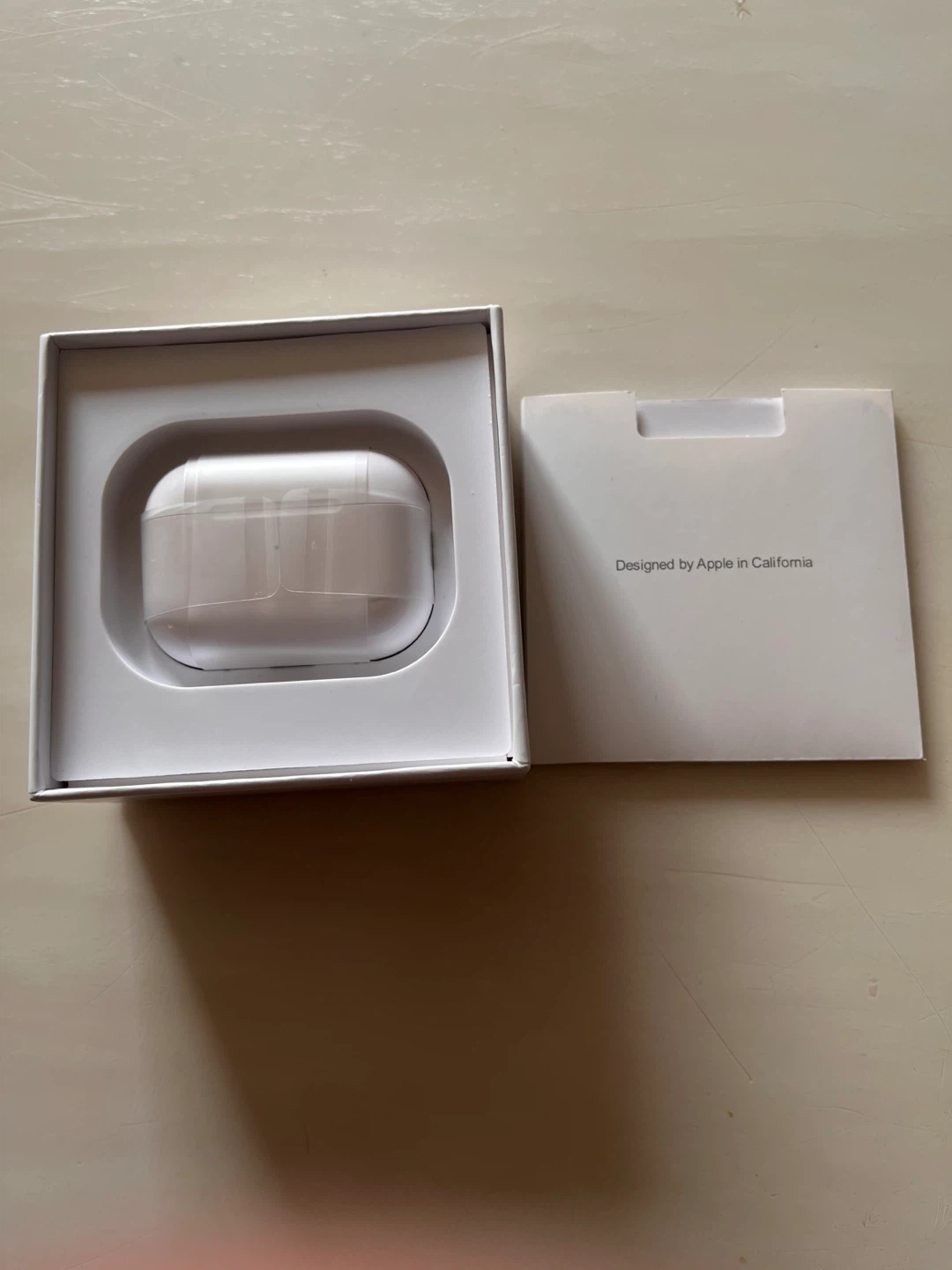 Apple AirPods Pro 2 (USB-C) - photo 2
