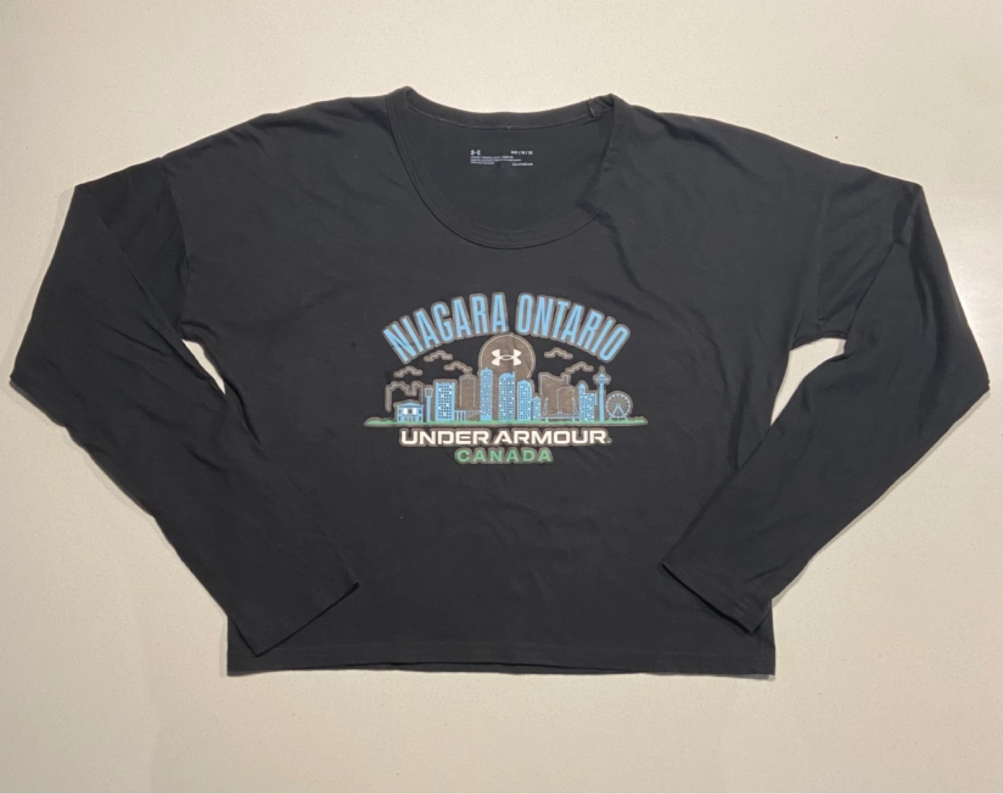 Under Armour Niagara Ontario Canada Long Sleeve T-Shirt - M - photo 3