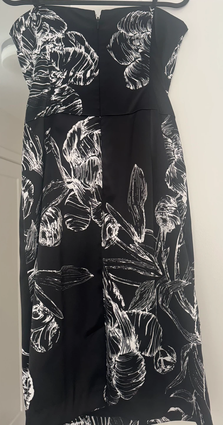 Le Château Strapless Floral Dress - photo 2