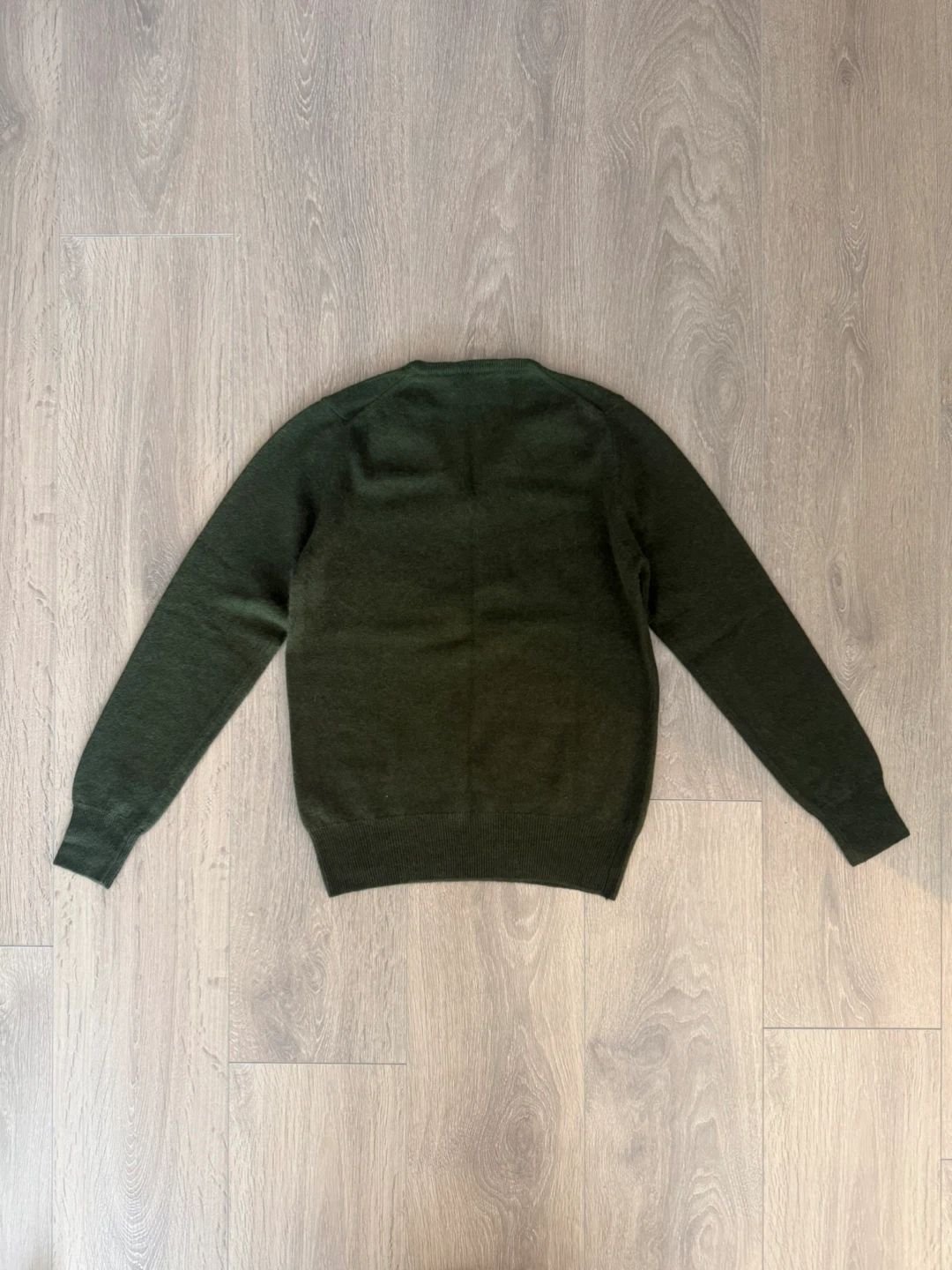 CAROLS V-Neck Sweater Olive Green - photo 2