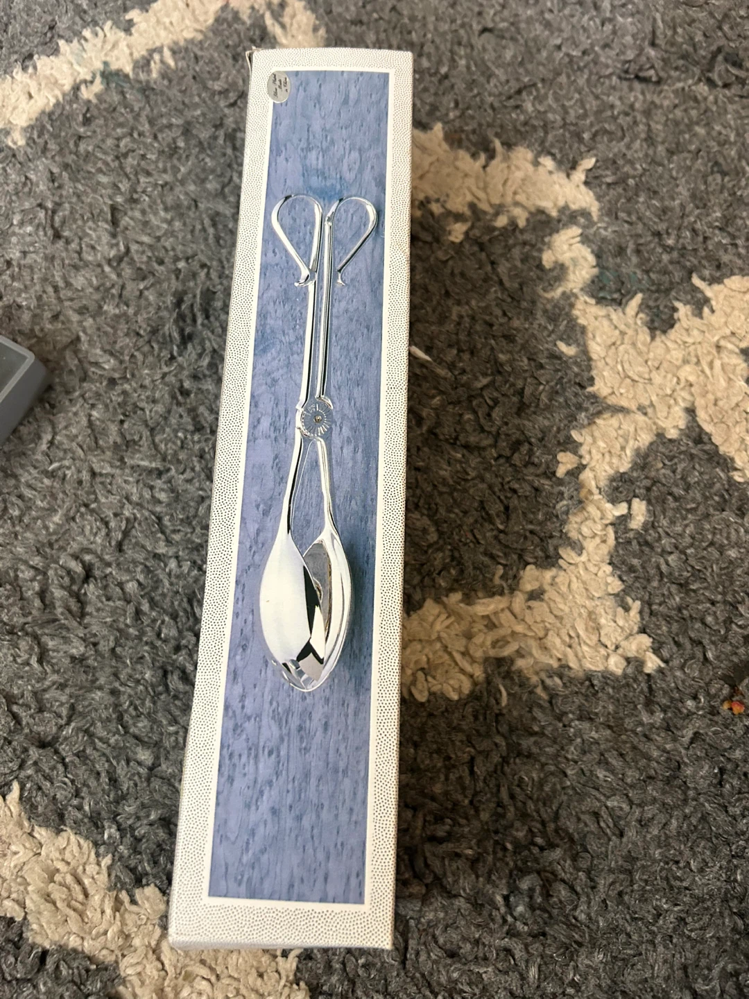 Silver Tongs Server