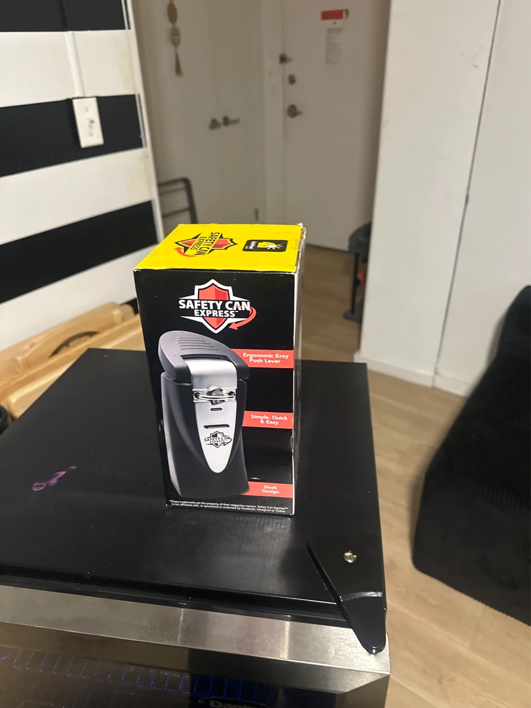 Safety Can Express Automatic Smooth Edge Can Opener - photo 4