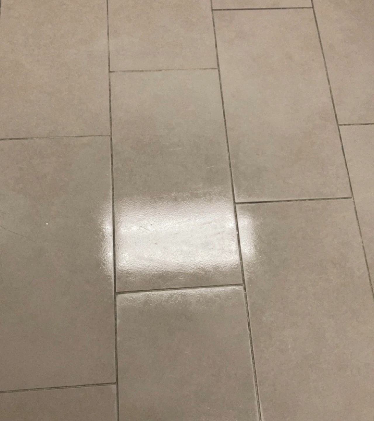 HOTEL-LEVEL BATHROOM CLEANING SERVICE AVAILABLE - photo 4