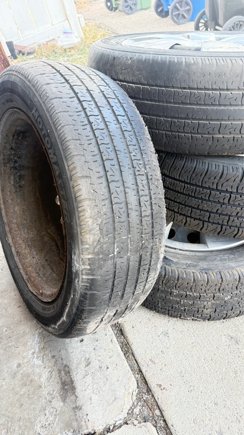 Set of 4 Motomaster Tires - photo 3