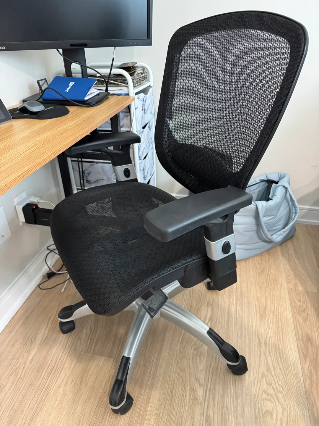 Work desk and chair - photo 2