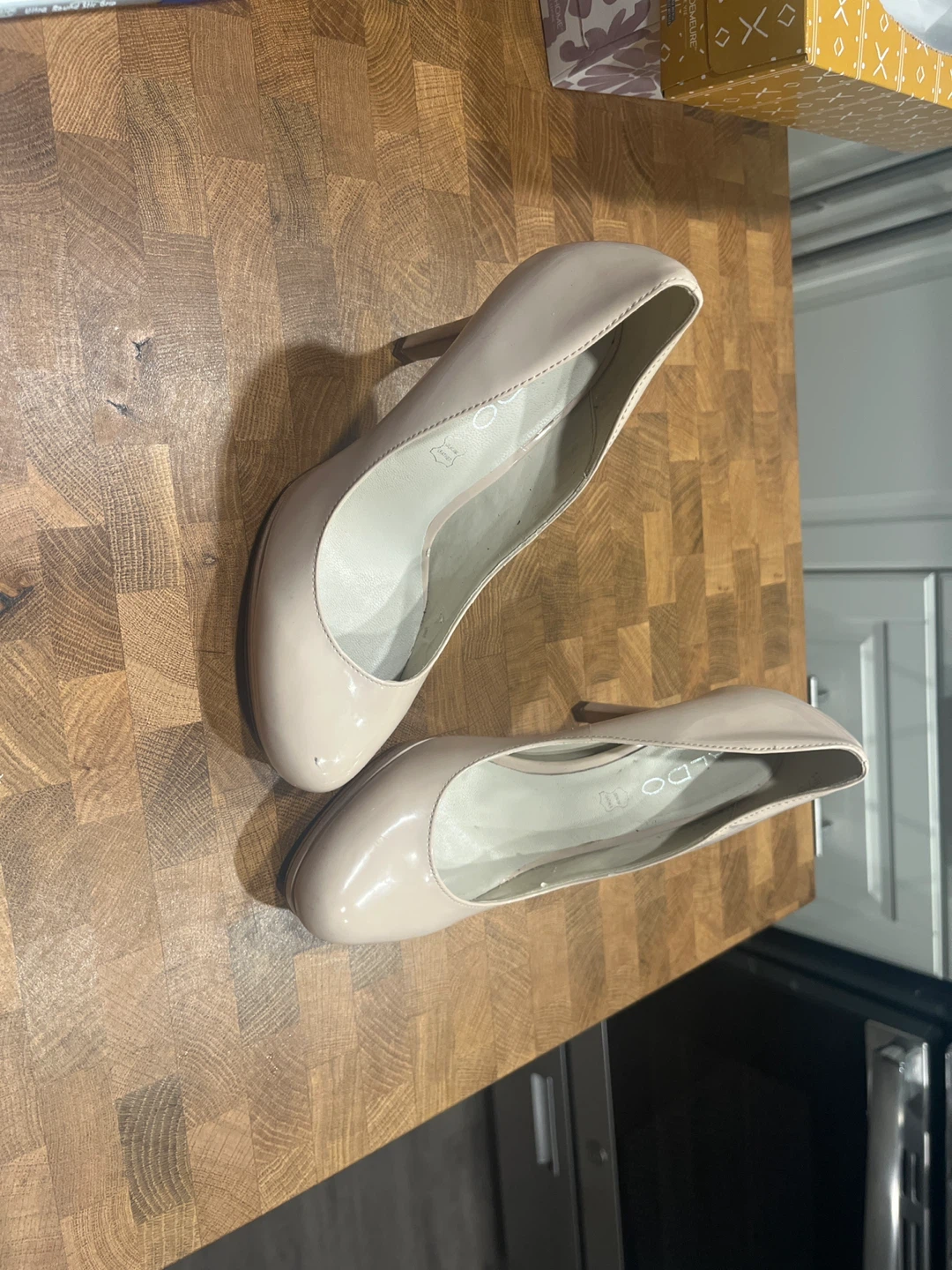 ALDO Women's Beige Patent Leather Heels - Size 7 - photo 2